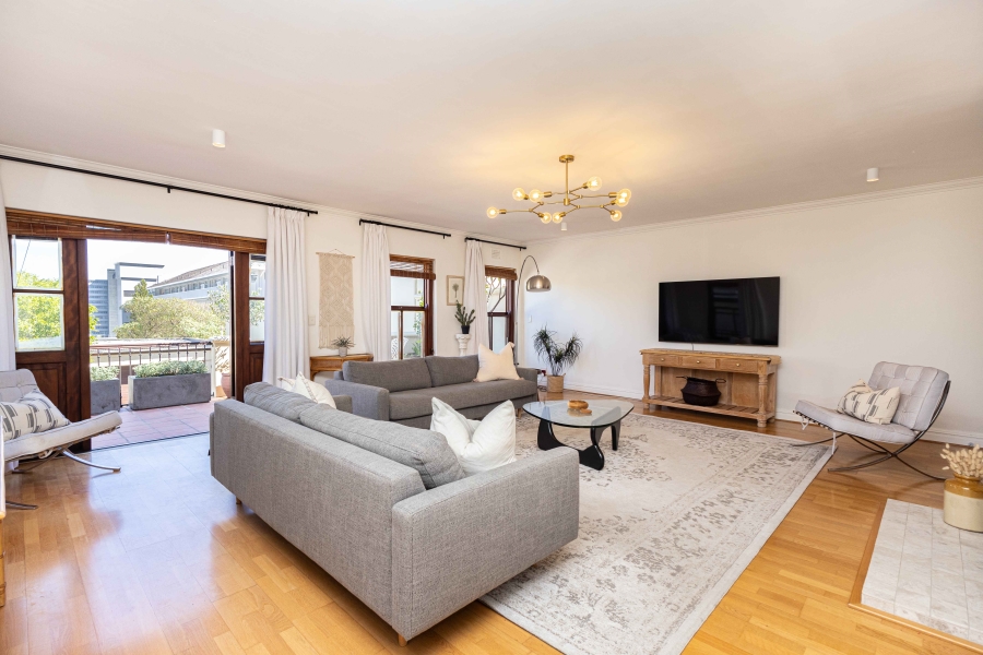 3 Bedroom Property for Sale in Sea Point Western Cape